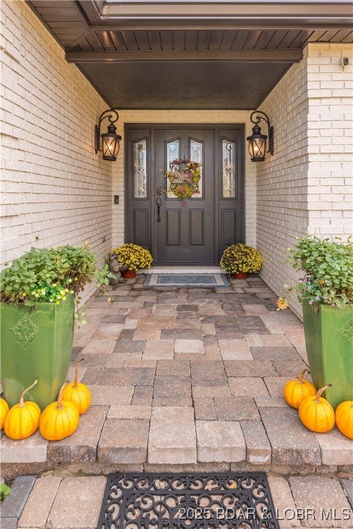 Jefferson City, Missouri, 65109, United States, 4 Bedrooms Bedrooms, ,4 BathroomsBathrooms,Residential,Active,1990045