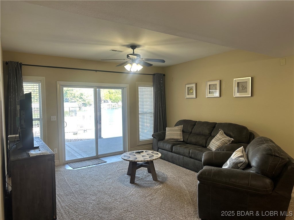 Osage Beach, Missouri, 65065, United States, 4 Bedrooms Bedrooms, ,4 BathroomsBathrooms,Residential,Active,1922318