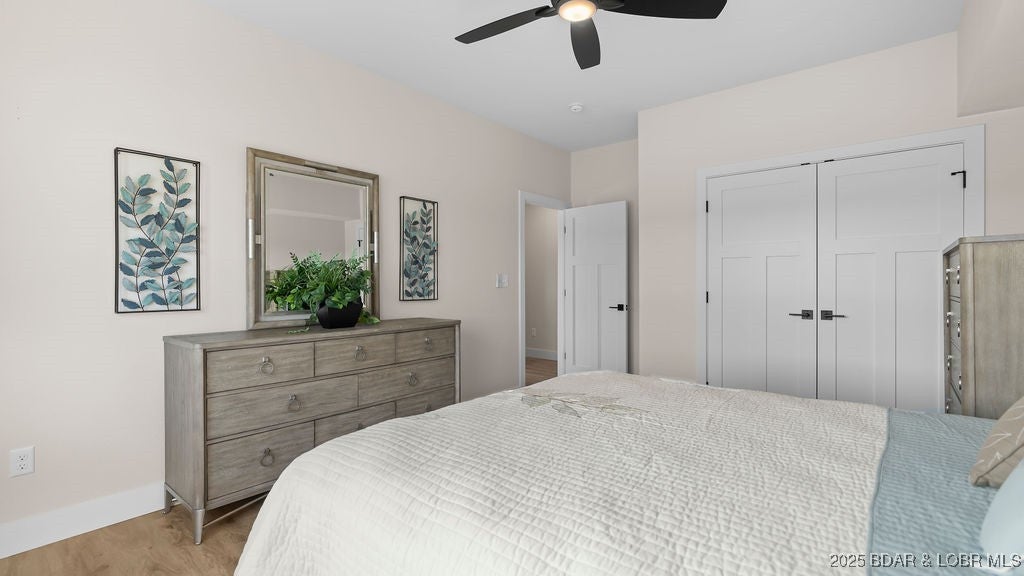 Camdenton, Missouri, 65020, United States, 4 Bedrooms Bedrooms, ,4 BathroomsBathrooms,Residential,Active,1945094