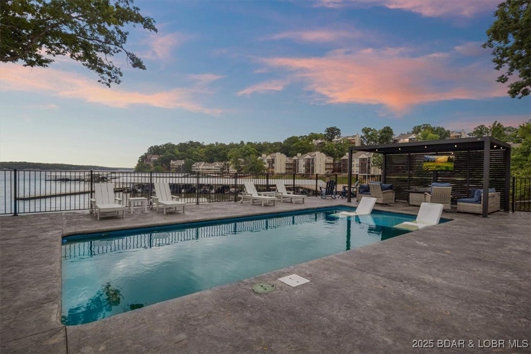 Osage Beach, Missouri, 65065, United States, 5 Bedrooms Bedrooms, ,4 BathroomsBathrooms,Residential,Active,2001071