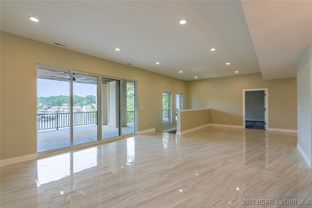 Sunrise Beach, Missouri, 65079, United States, 6 Bedrooms Bedrooms, ,7 BathroomsBathrooms,Residential,Active,1968091