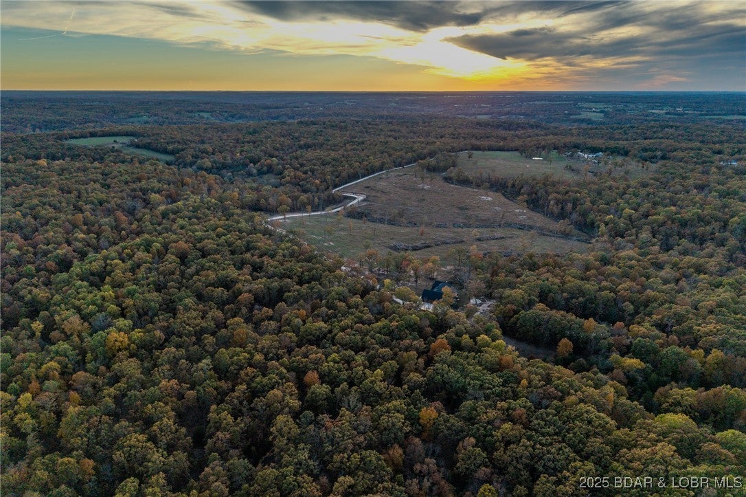 Linn Creek, Missouri, 65052, United States, 6 Bedrooms Bedrooms, ,5 BathroomsBathrooms,Residential,Active,1989796
