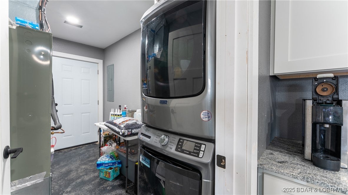 Stoutland, Missouri, 65567, United States, 2 Bedrooms Bedrooms, ,2 BathroomsBathrooms,Residential,Active,2006800