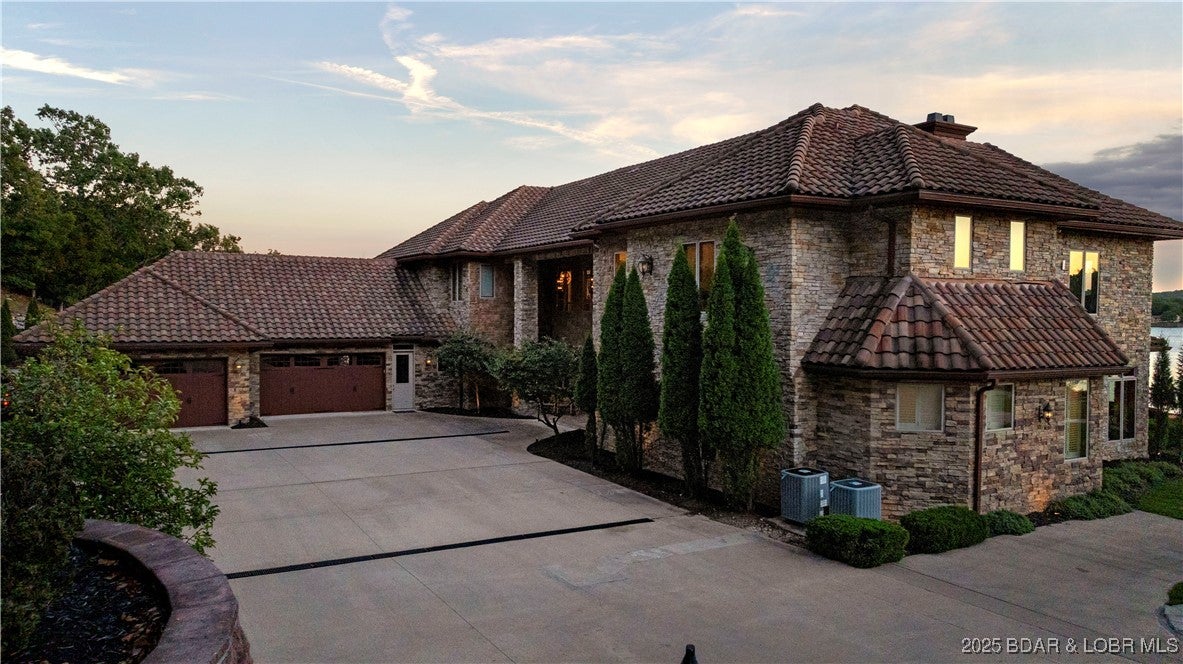 Sunrise Beach, Missouri, 65079, United States, 18 Bedrooms Bedrooms, ,19 BathroomsBathrooms,Residential,Active,1944266