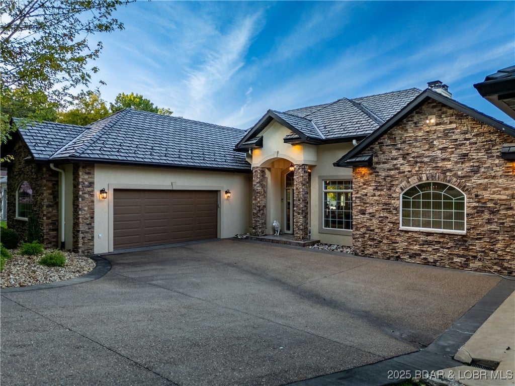 Porto Cima, Missouri, 65079, United States, 5 Bedrooms Bedrooms, ,4 BathroomsBathrooms,Residential,Active,1973370