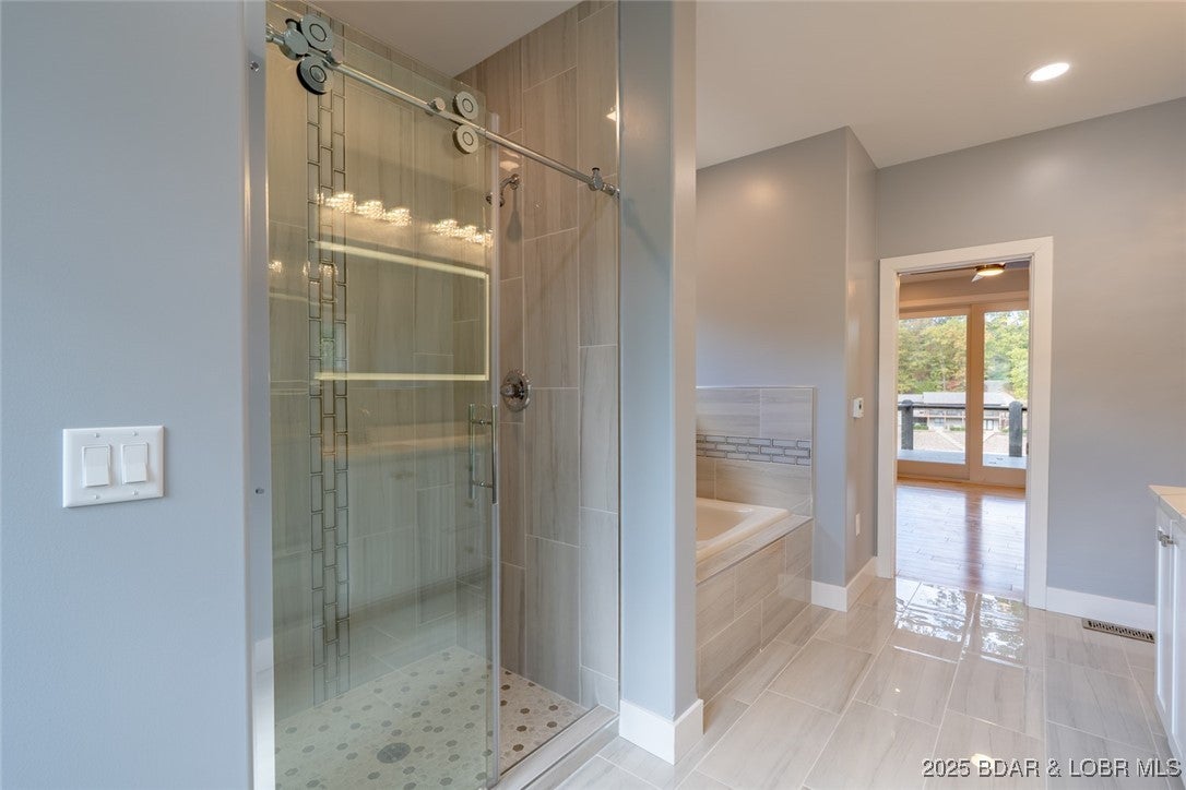 Climax Springs, Missouri, 65324, United States, 5 Bedrooms Bedrooms, ,5 BathroomsBathrooms,Residential,Active,1988443