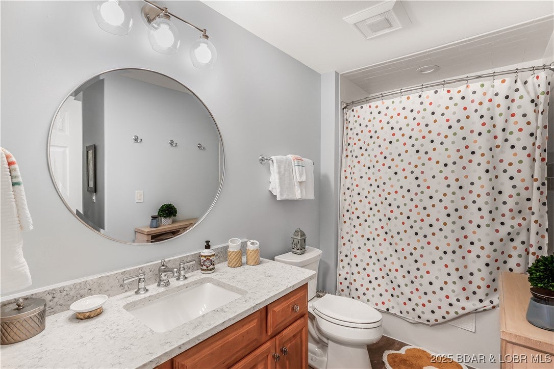 Lake Ozark, Missouri, 65049, United States, 6 Bedrooms Bedrooms, ,4 BathroomsBathrooms,Residential,Active,2006947