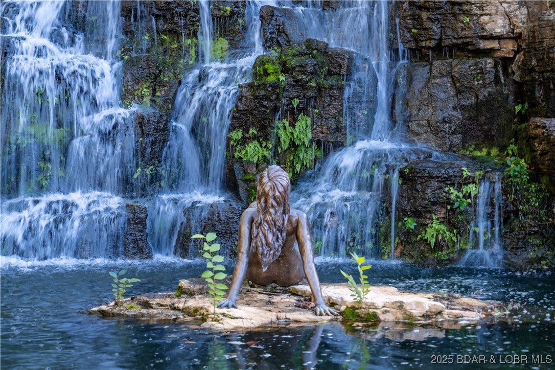 Porto Cima, Missouri, 65079, United States, 5 Bedrooms Bedrooms, ,4 BathroomsBathrooms,Residential,Active,1973370