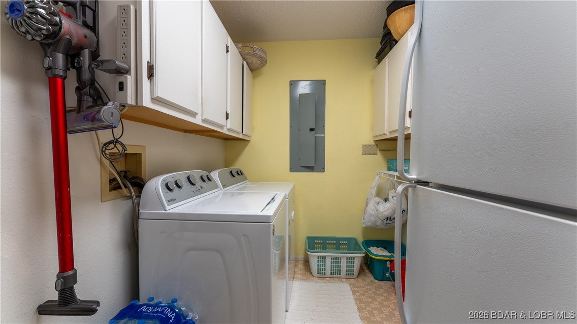 Lake Ozark, Missouri, 65049, United States, 5 Bedrooms Bedrooms, ,6 BathroomsBathrooms,Residential,Active,2009424