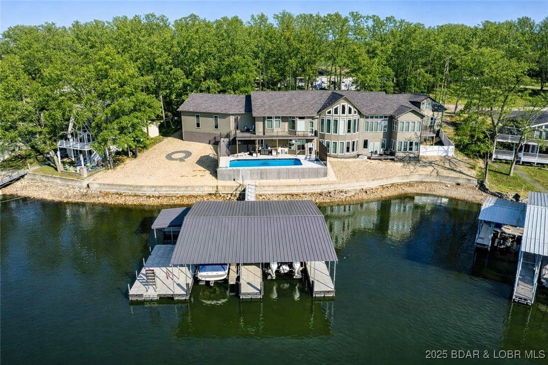 Sunrise Beach, Missouri, 65079, United States, 5 Bedrooms Bedrooms, ,7 BathroomsBathrooms,Residential,Active,2007238