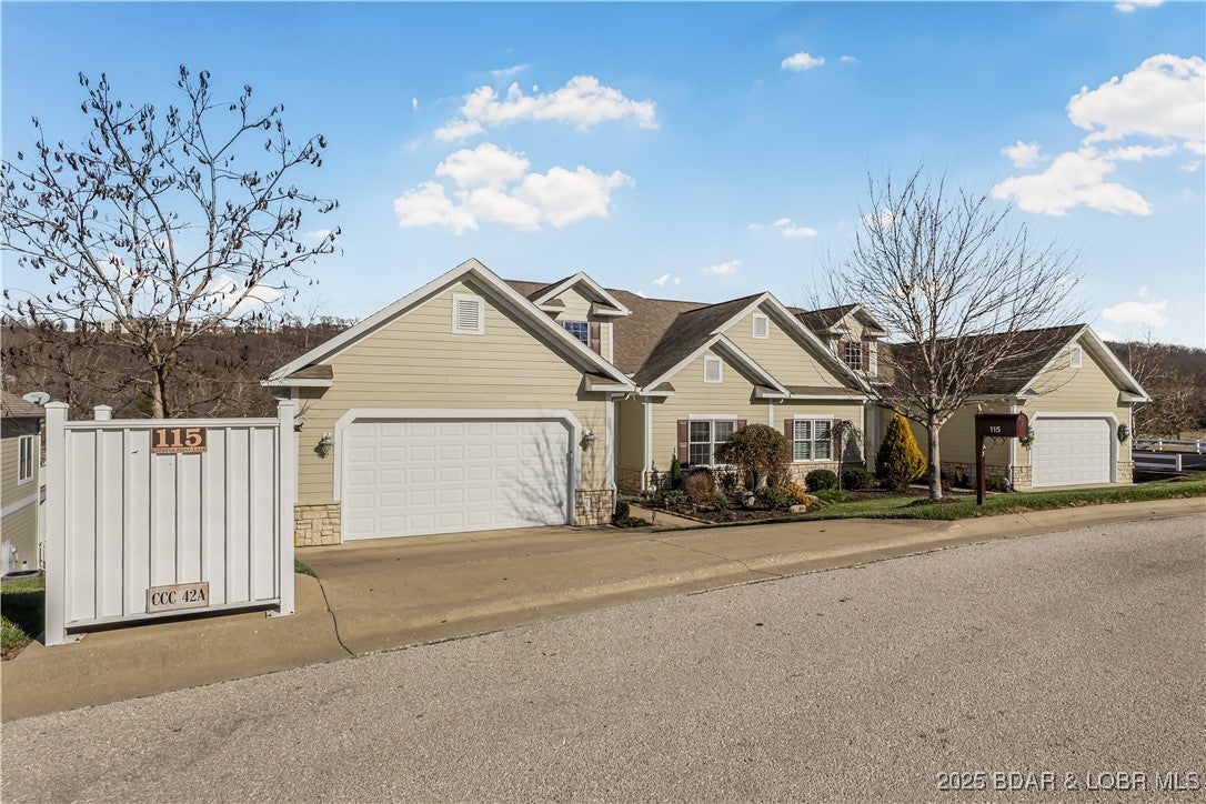 Lake Ozark, Missouri, 65049, United States, 6 Bedrooms Bedrooms, ,4 BathroomsBathrooms,Residential,Active,2006947