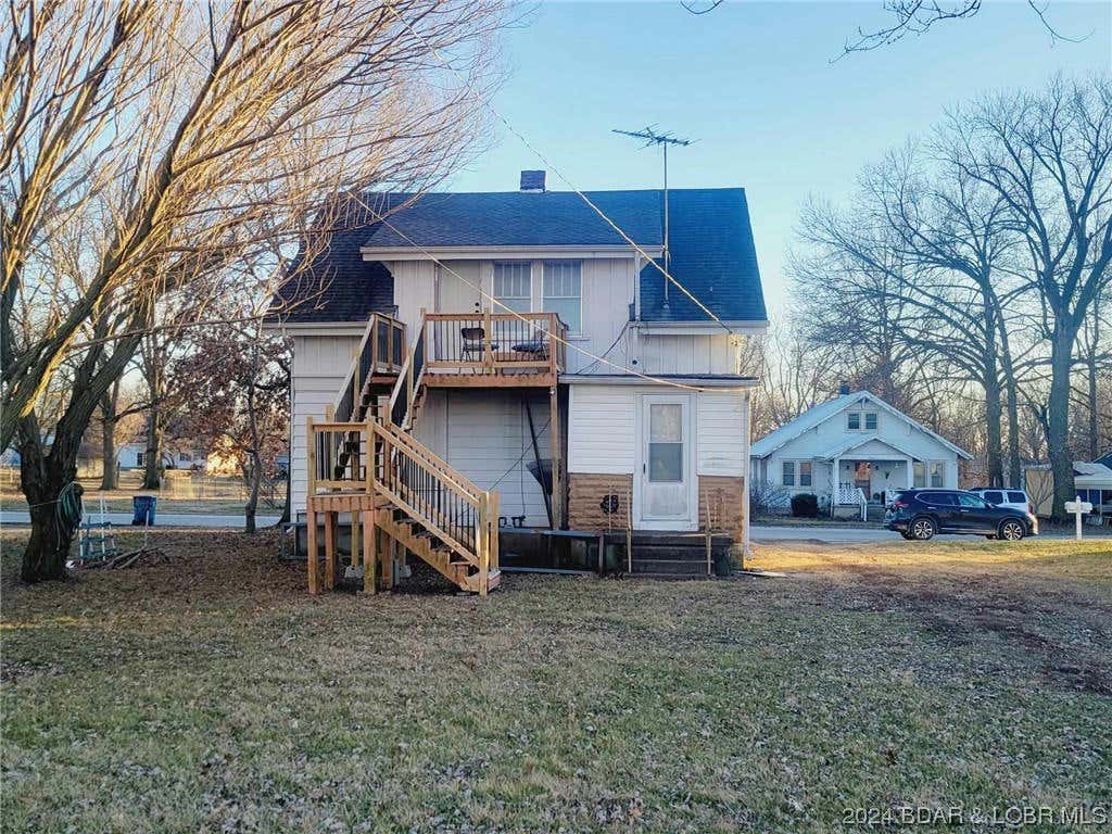 139 W MORGAN ST, TIPTON, MO 65081, photo 1 of 14