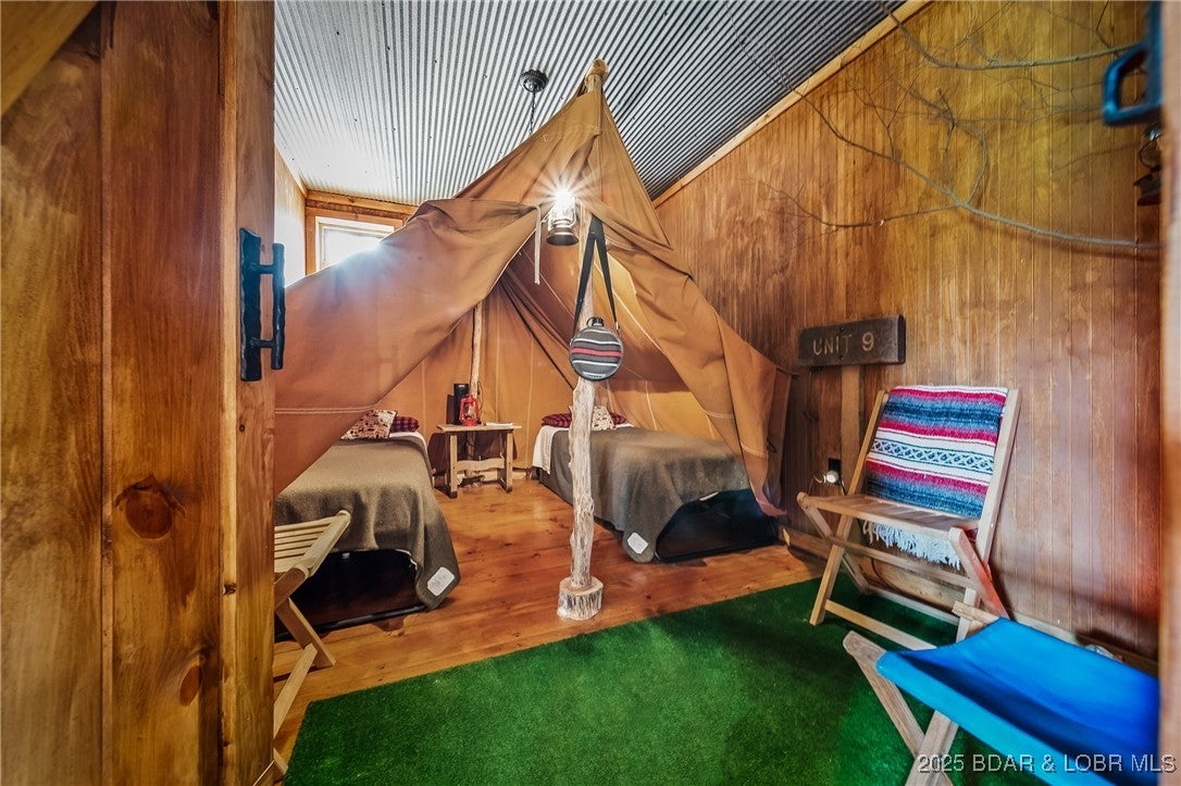 Eldon, Missouri, 65026, United States, 5 Bedrooms Bedrooms, ,3 BathroomsBathrooms,Residential,Active,1790925