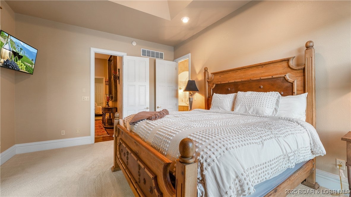 Sunrise Beach, Missouri, 65079, United States, ,7 BathroomsBathrooms,Residential,Active,1748281