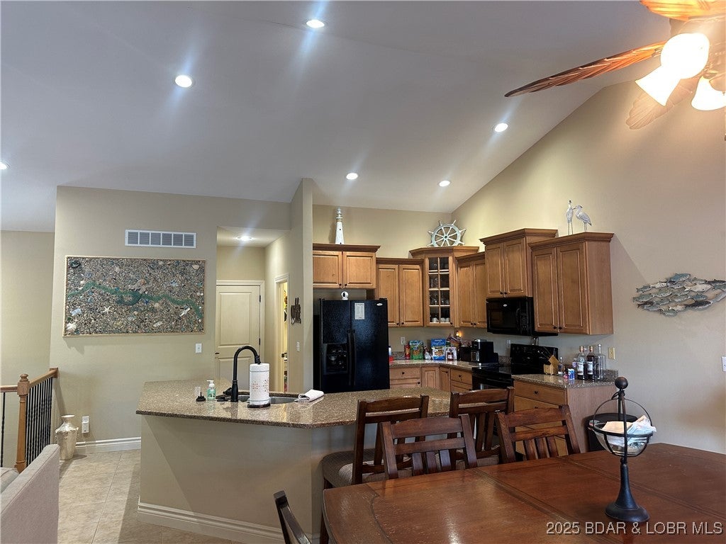 Osage Beach, Missouri, 65065, United States, 4 Bedrooms Bedrooms, ,4 BathroomsBathrooms,Residential,Active,1922318