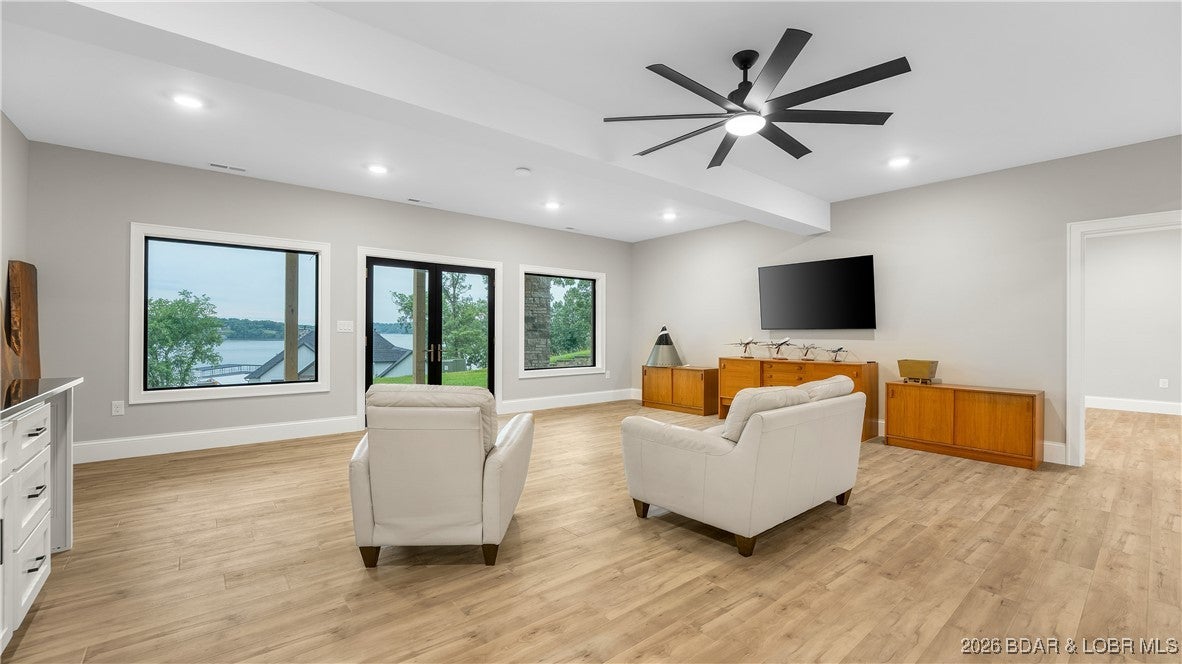 Osage Beach, Missouri, 65065, United States, 4 Bedrooms Bedrooms, ,5 BathroomsBathrooms,Residential,Active,2008724