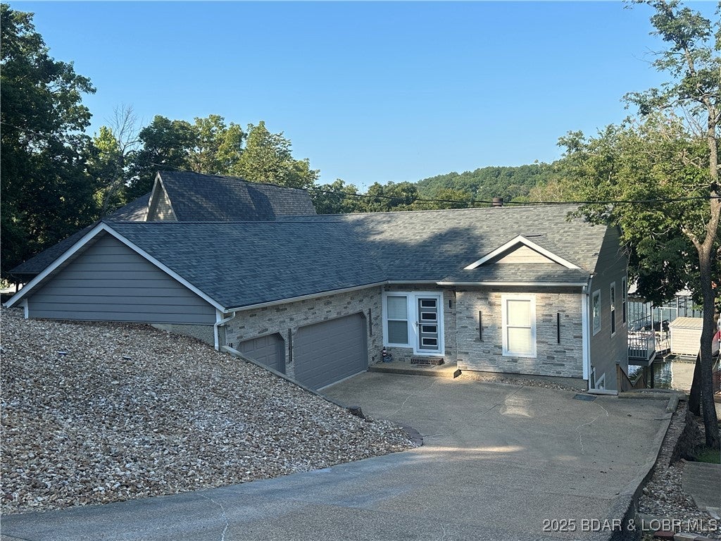 Osage Beach, Missouri, 65065, United States, 4 Bedrooms Bedrooms, ,4 BathroomsBathrooms,Residential,Active,1922318