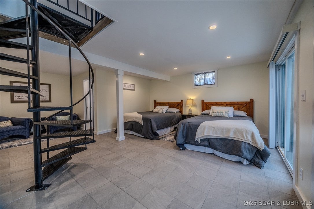 Gravois Mills, Missouri, 65037, United States, 3 Bedrooms Bedrooms, ,3 BathroomsBathrooms,Residential,Active,1945462