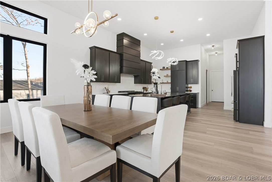 Porto Cima, Missouri, 65079, United States, 6 Bedrooms Bedrooms, ,9 BathroomsBathrooms,Residential,Active,2017446