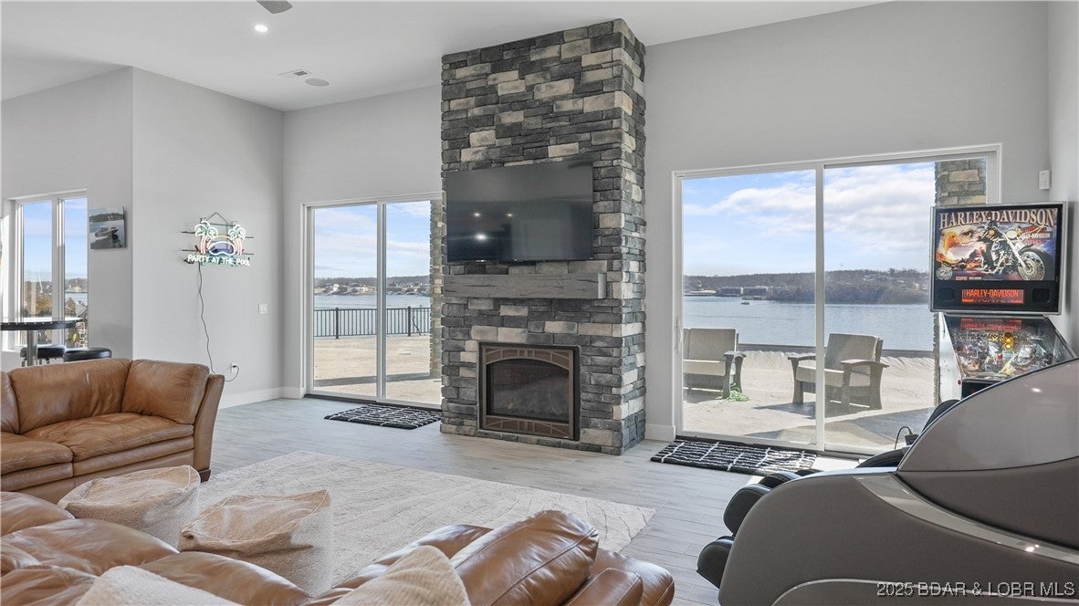 Sunrise Beach, Missouri, 65079, United States, 8 Bedrooms Bedrooms, ,10 BathroomsBathrooms,Residential,Active,1964490