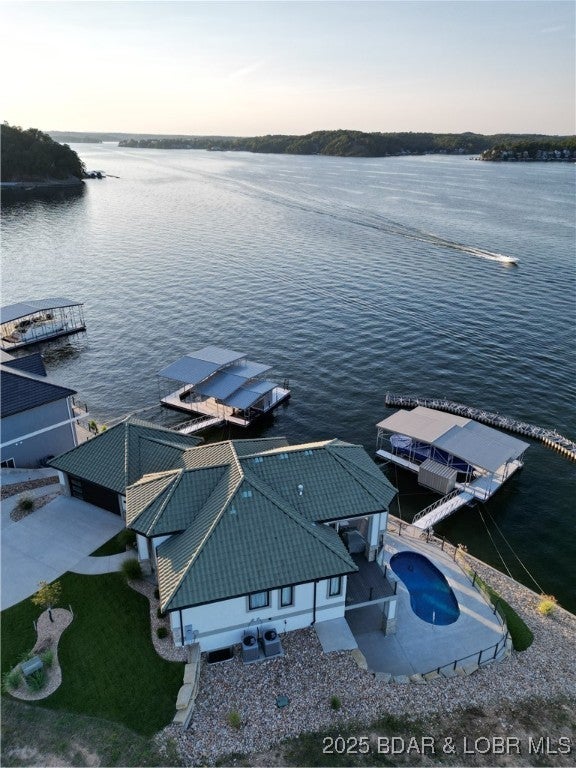 Lake Ozark, Missouri, 65049, United States, 4 Bedrooms Bedrooms, ,5 BathroomsBathrooms,Residential,Active,1959923