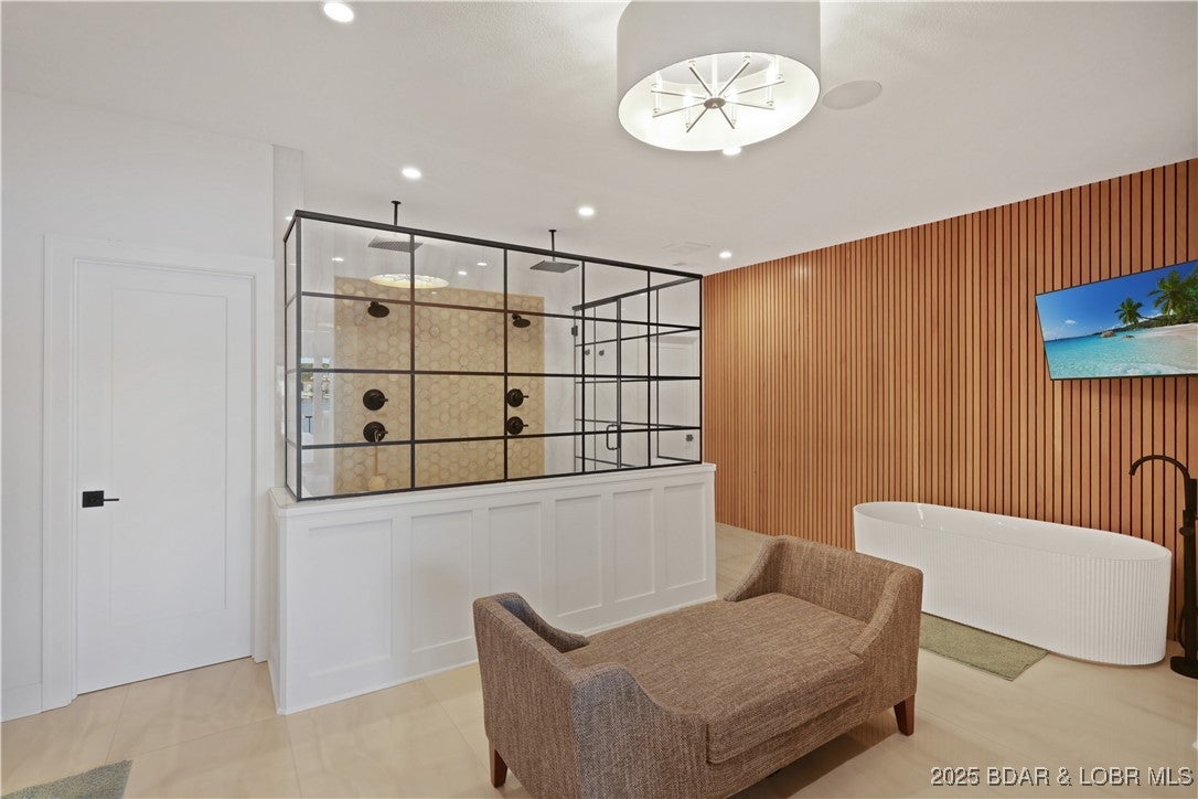 Porto Cima, Missouri, 65079, United States, 6 Bedrooms Bedrooms, ,5 BathroomsBathrooms,Residential,Active,1960144