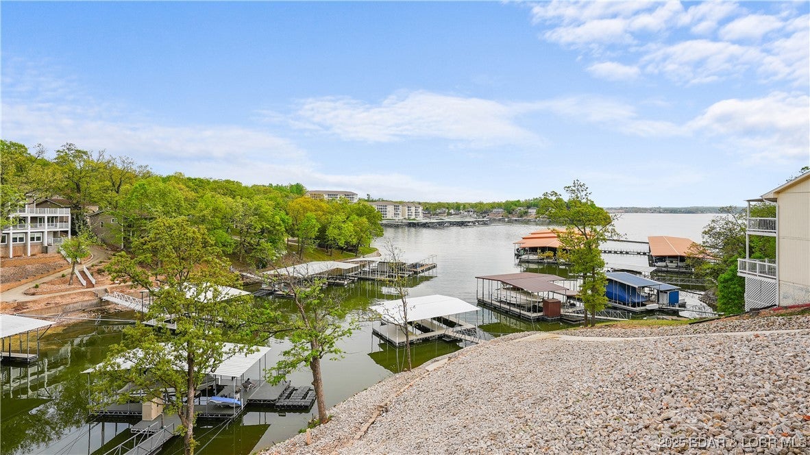 Osage Beach, Missouri, 65065, United States, 4 Bedrooms Bedrooms, ,4 BathroomsBathrooms,Residential,Active,1946330