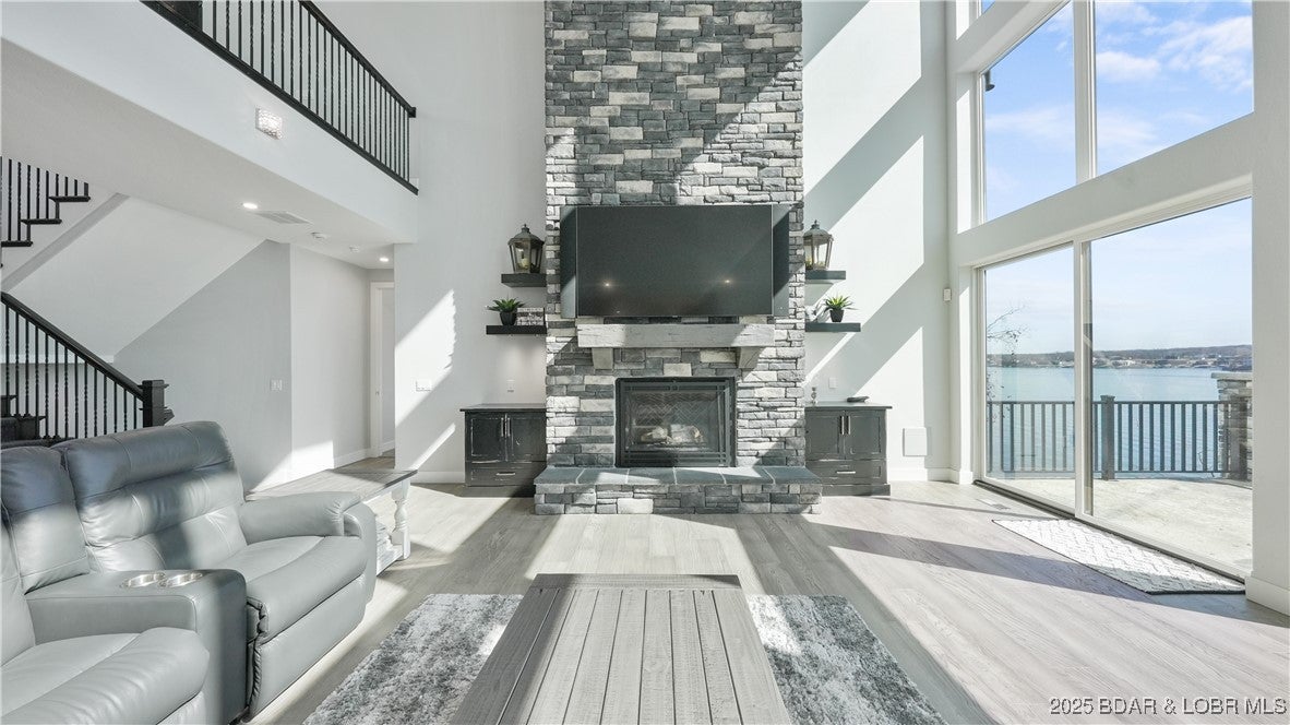 Sunrise Beach, Missouri, 65079, United States, 8 Bedrooms Bedrooms, ,10 BathroomsBathrooms,Residential,Active,1964490