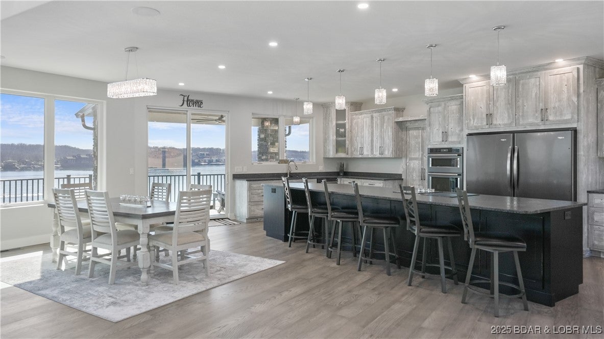 Sunrise Beach, Missouri, 65079, United States, 8 Bedrooms Bedrooms, ,10 BathroomsBathrooms,Residential,Active,1964490