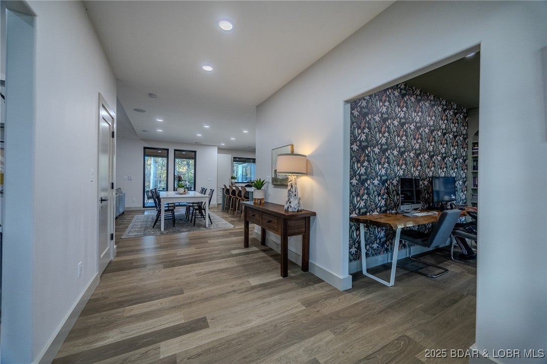 Linn Creek, Missouri, 65052, United States, 6 Bedrooms Bedrooms, ,5 BathroomsBathrooms,Residential,Active,1989796