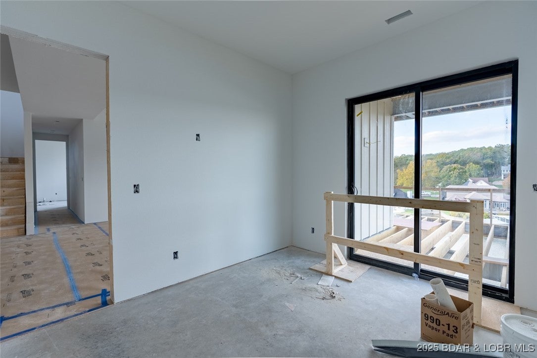 Osage Beach, Missouri, 65065, United States, 4 Bedrooms Bedrooms, ,5 BathroomsBathrooms,Residential,Active,1985585