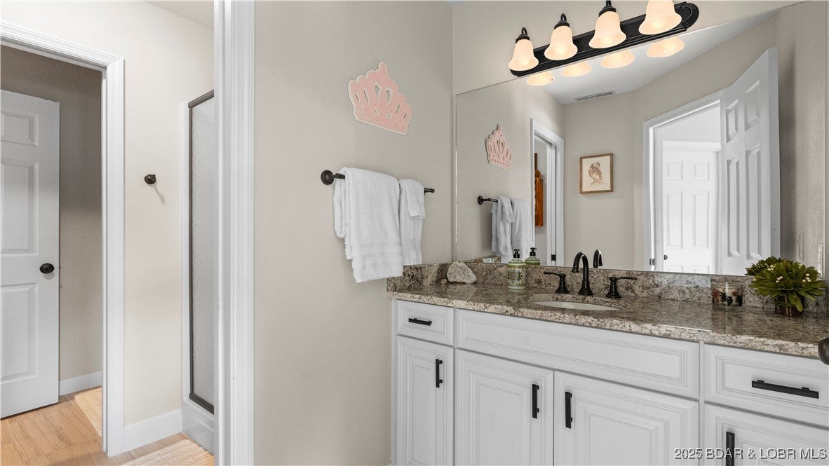 Lake Ozark, Missouri, 65049, United States, 5 Bedrooms Bedrooms, ,5 BathroomsBathrooms,Residential,Active,1968089