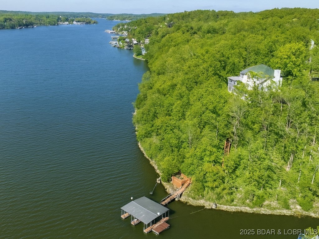 Linn Creek, Missouri, 65052, United States, 7 Bedrooms Bedrooms, ,6 BathroomsBathrooms,Residential,Active,1973281