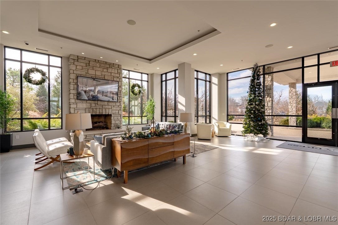 Sunrise Beach, Missouri, 65079, United States, 4 Bedrooms Bedrooms, ,5 BathroomsBathrooms,Residential,Active,2008284