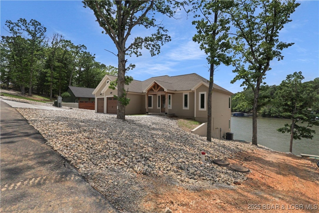 Sunrise Beach, Missouri, 65079, United States, 4 Bedrooms Bedrooms, ,5 BathroomsBathrooms,Residential,Active,1843842