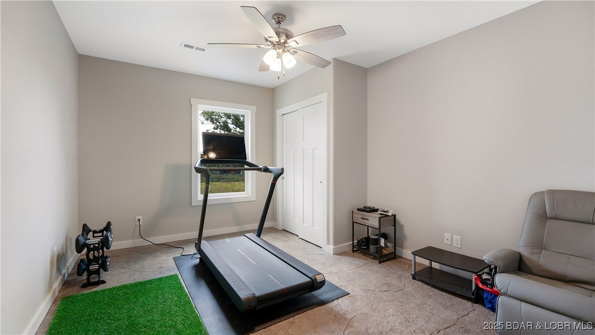 Camdenton, Missouri, 65020, United States, 5 Bedrooms Bedrooms, ,4 BathroomsBathrooms,Residential,Active,1903211