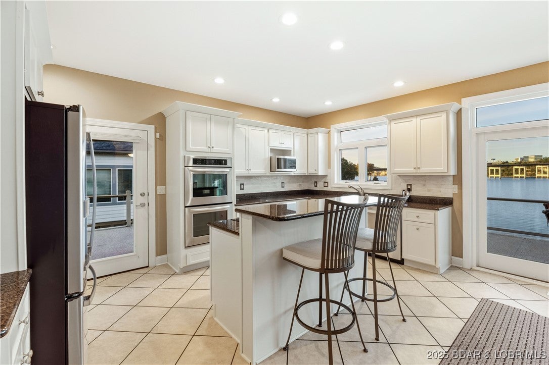 Porto Cima, Missouri, 65079, United States, 5 Bedrooms Bedrooms, ,4 BathroomsBathrooms,Residential,Active,1973370