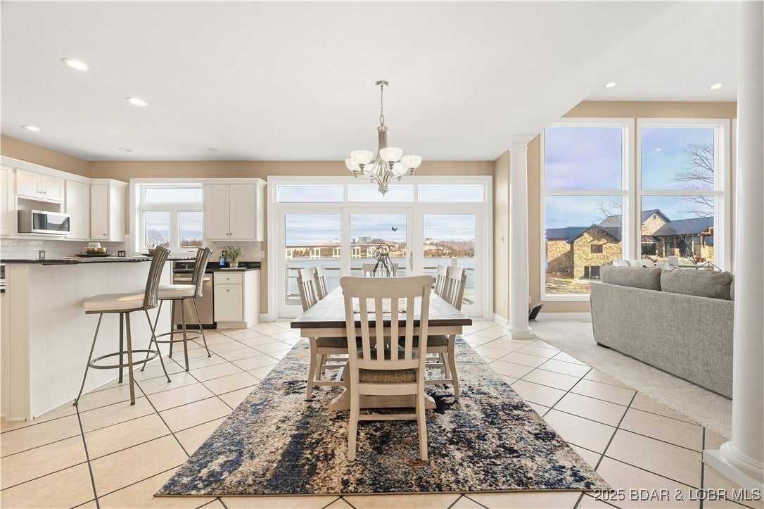 Porto Cima, Missouri, 65079, United States, 5 Bedrooms Bedrooms, ,4 BathroomsBathrooms,Residential,Active,1973370