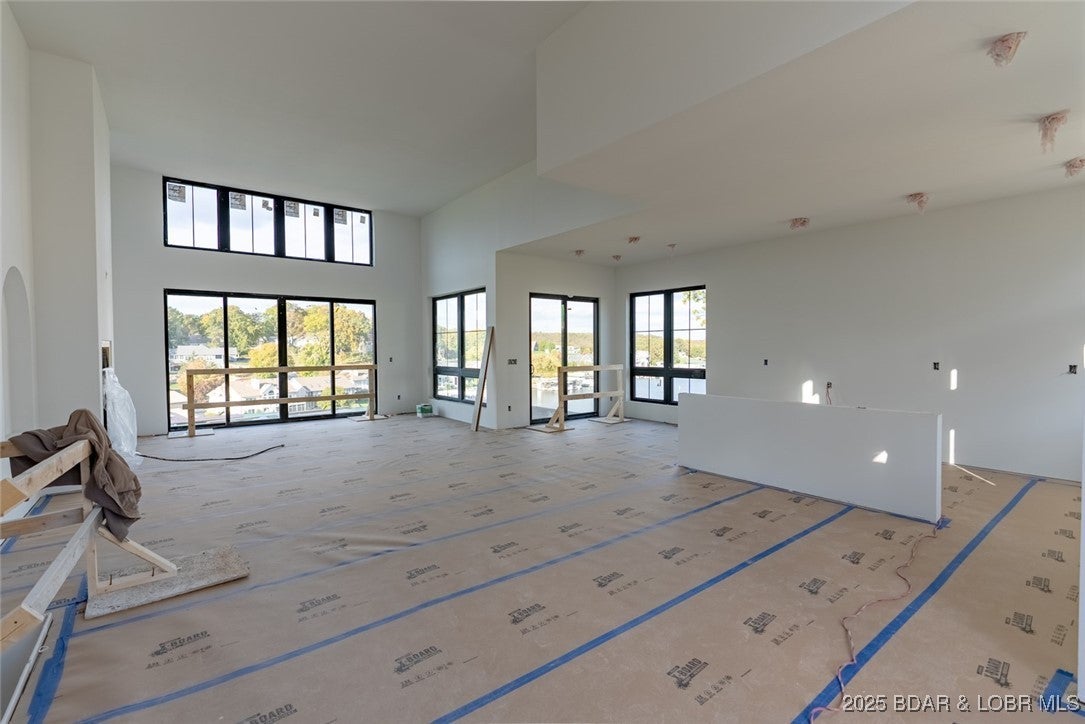 Osage Beach, Missouri, 65065, United States, 4 Bedrooms Bedrooms, ,5 BathroomsBathrooms,Residential,Active,1985585