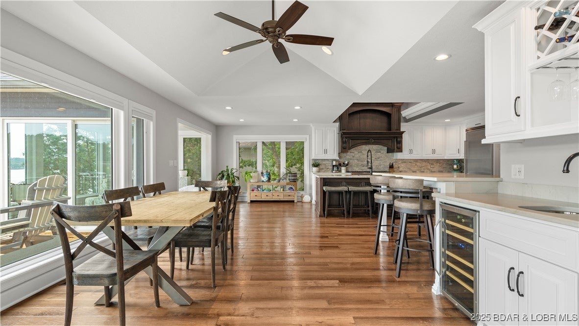 Lake Ozark, Missouri, 65049, United States, 5 Bedrooms Bedrooms, ,5 BathroomsBathrooms,Residential,Active,1968089