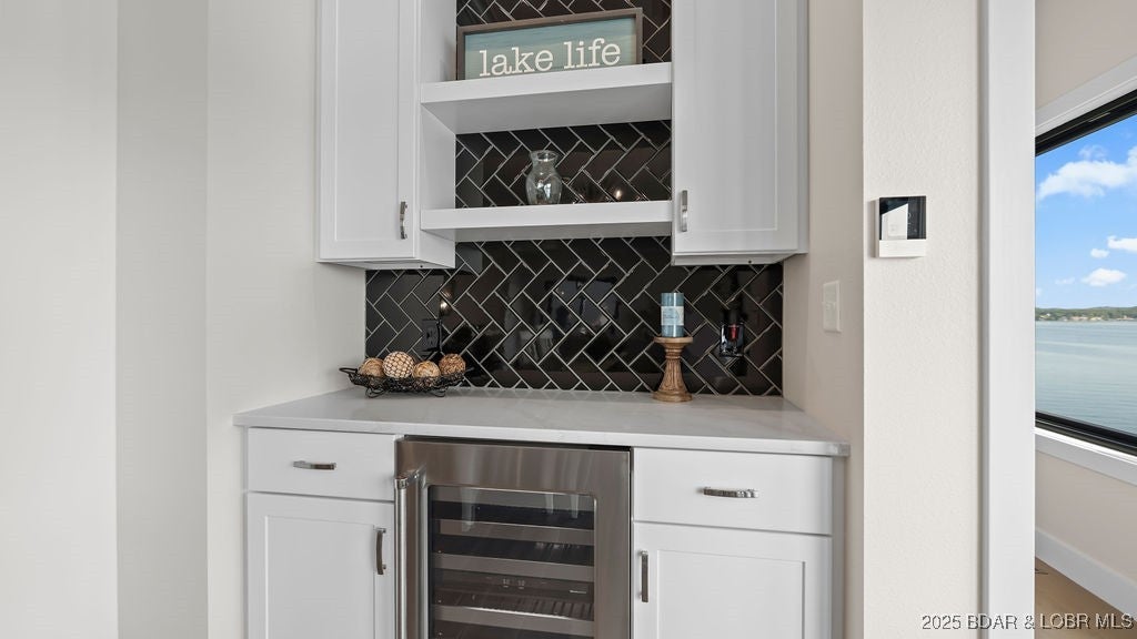 Camdenton, Missouri, 65020, United States, 4 Bedrooms Bedrooms, ,4 BathroomsBathrooms,Residential,Active,1945094