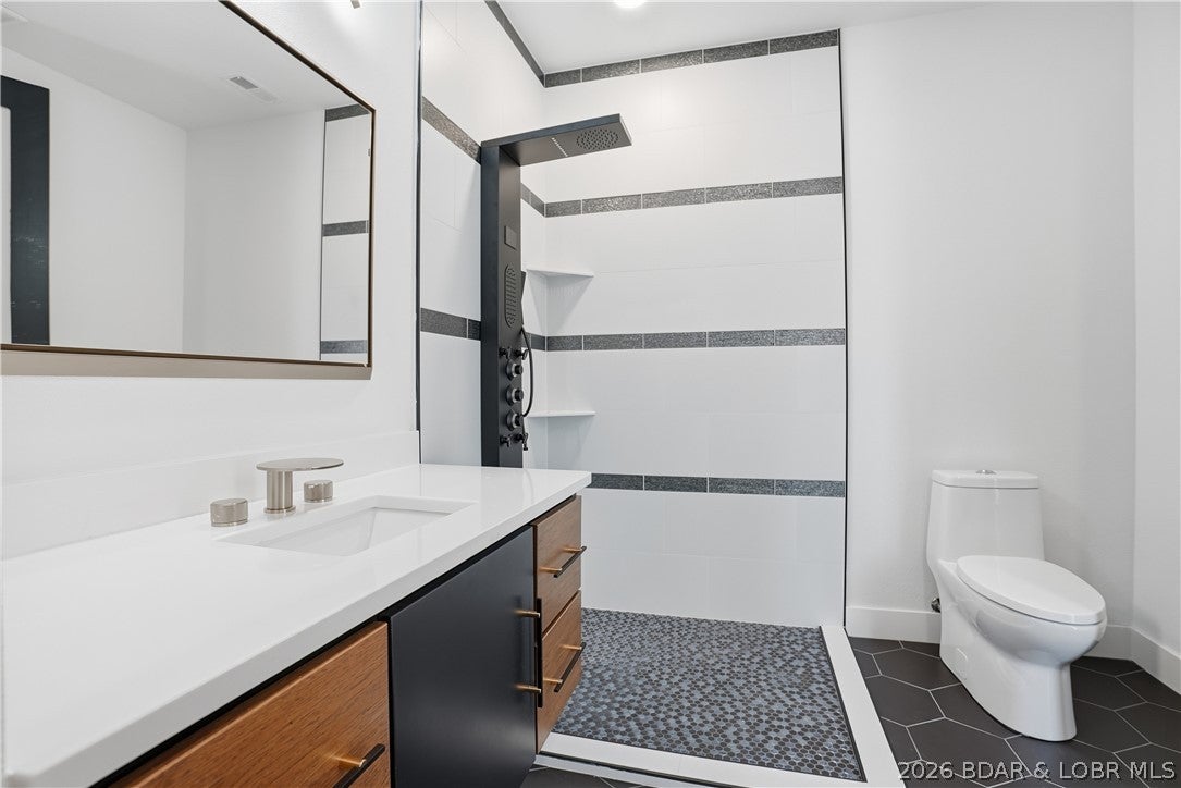 Porto Cima, Missouri, 65079, United States, 6 Bedrooms Bedrooms, ,9 BathroomsBathrooms,Residential,Active,2017446