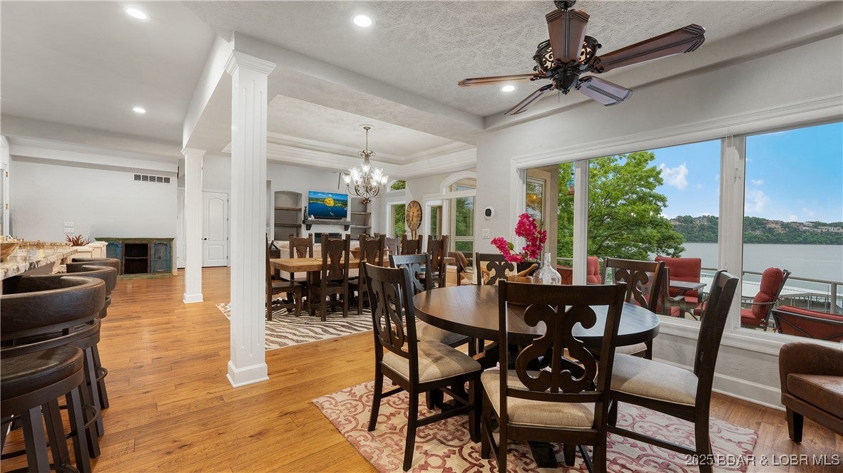 Porto Cima, Missouri, 65079, United States, 5 Bedrooms Bedrooms, ,5 BathroomsBathrooms,Residential,Active,1877782