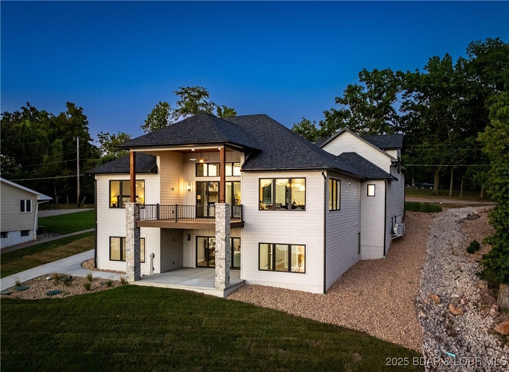 Osage Beach, Missouri, 65065, United States, 6 Bedrooms Bedrooms, ,6 BathroomsBathrooms,Residential,Active,1922661