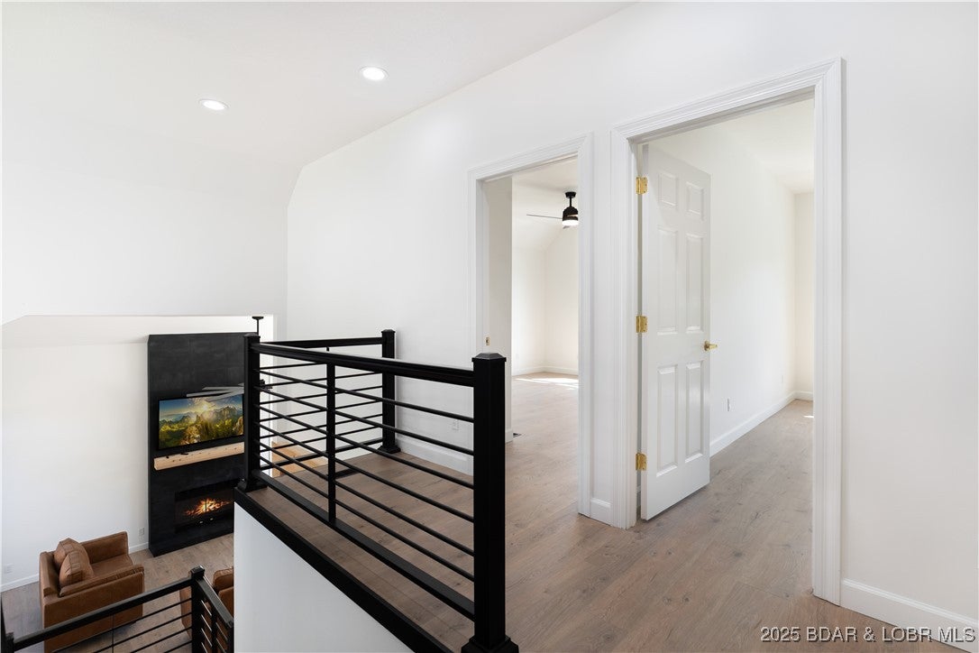 Osage Beach, Missouri, 65065, United States, 6 Bedrooms Bedrooms, ,4 BathroomsBathrooms,Residential,Active,1952762