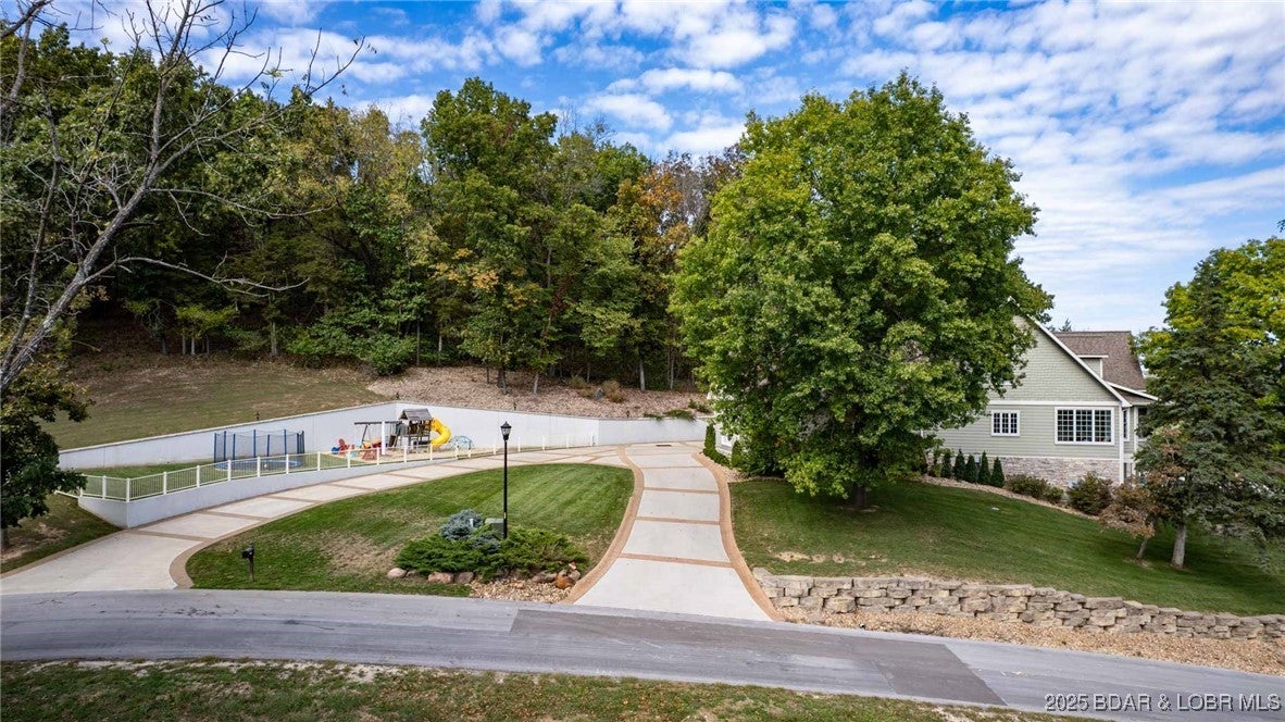 Lake Ozark, Missouri, 65049, United States, 5 Bedrooms Bedrooms, ,5 BathroomsBathrooms,Residential,Active,1990646