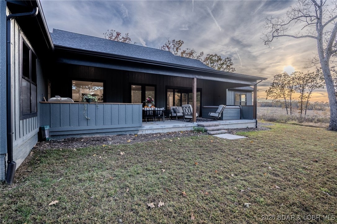 Linn Creek, Missouri, 65052, United States, 6 Bedrooms Bedrooms, ,5 BathroomsBathrooms,Residential,Active,1989796