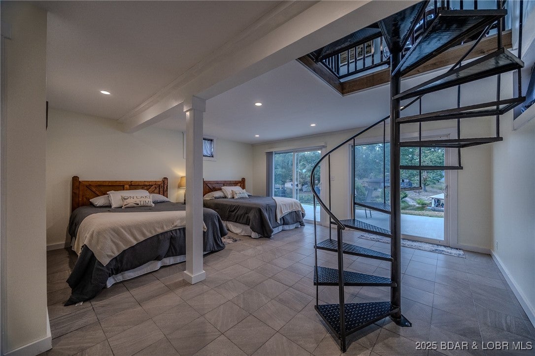 Gravois Mills, Missouri, 65037, United States, 3 Bedrooms Bedrooms, ,3 BathroomsBathrooms,Residential,Active,1945462