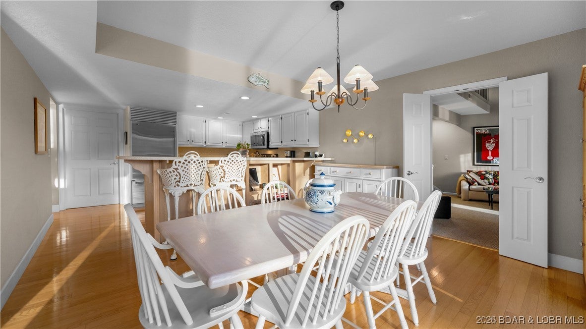 Lake Ozark, Missouri, 65049, United States, 5 Bedrooms Bedrooms, ,6 BathroomsBathrooms,Residential,Active,2009424