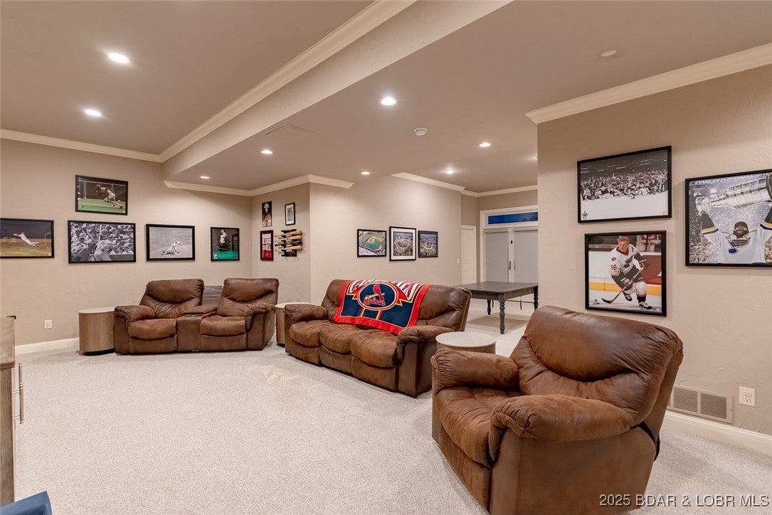 Lake Ozark, Missouri, 65049, United States, 5 Bedrooms Bedrooms, ,5 BathroomsBathrooms,Residential,Active,1990646